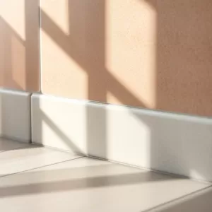 Wykończenie Płytek Podłogowych Przy Ścianie